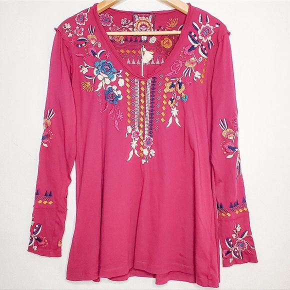 Johnny Was Tops - Johnny Was Berry Red Tinasha Long Sleeve Raw Seam Embroidered Tee Top Size XS